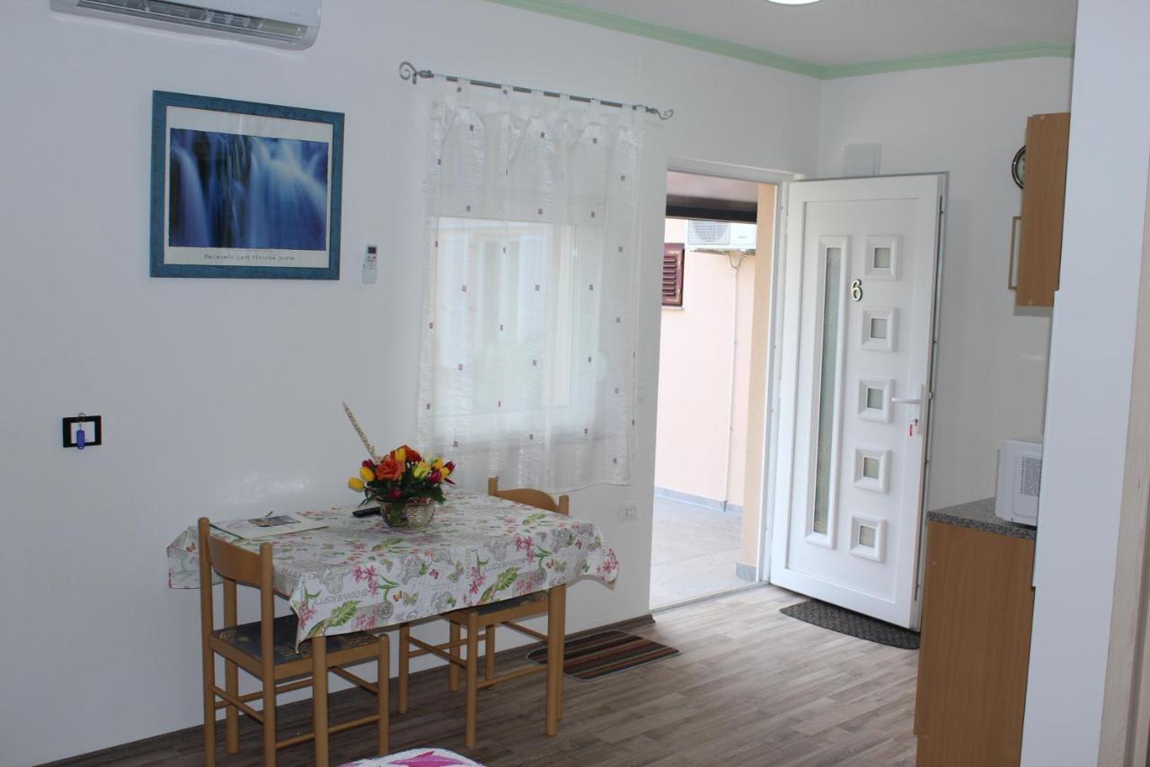Rooms Katarina Kadumi Exterior photo
